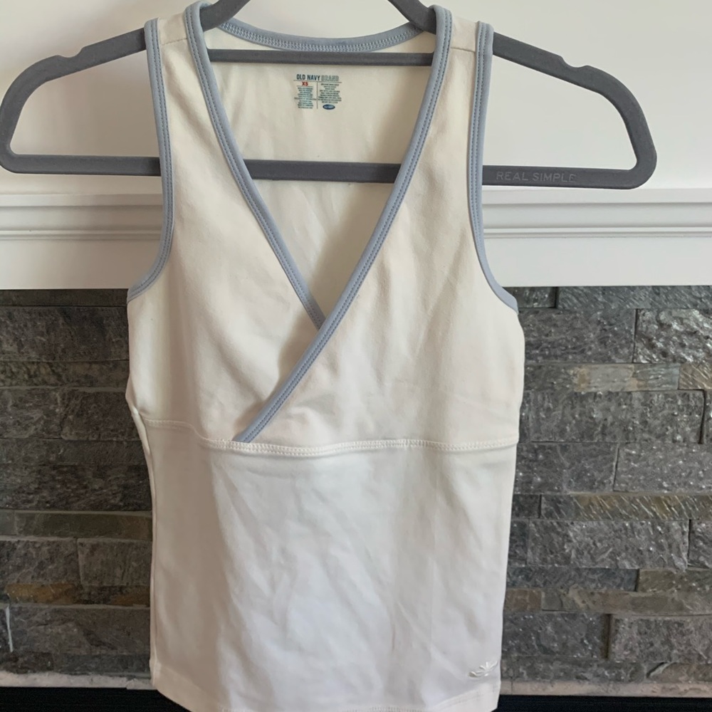Old Navy V-Neck Tank Top - Picture 1 of 3